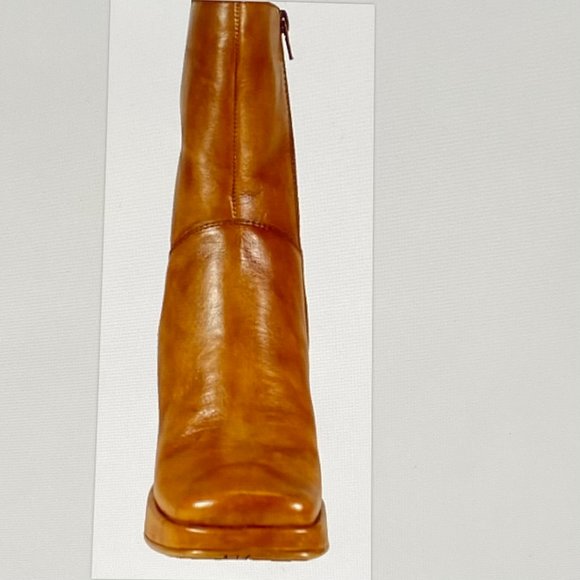 DIBA MONT PELIER PLATFORM LEATHER BOOTIES NWOT 8 1/2 M - Picture 5 of 6